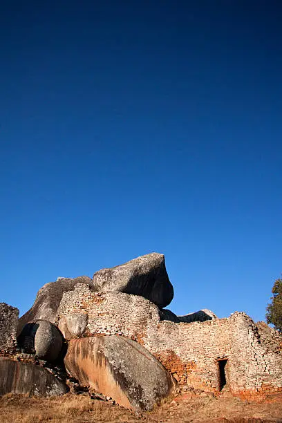 Photo of Wall of Great Zimbabwe main enclosure