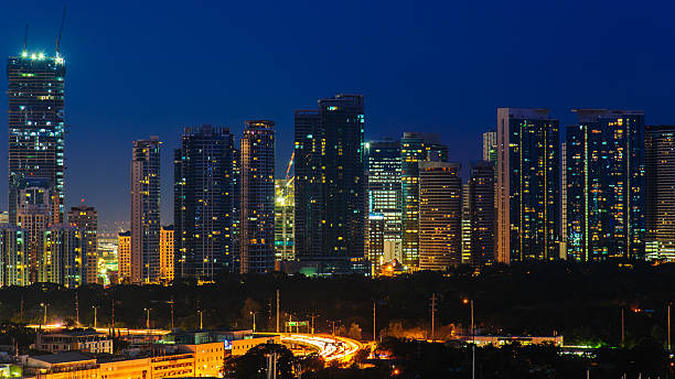 istock Cityscape of manila at night 520466579