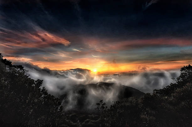 vulcão baru nascer do sol - baru - fotografias e filmes do acervo