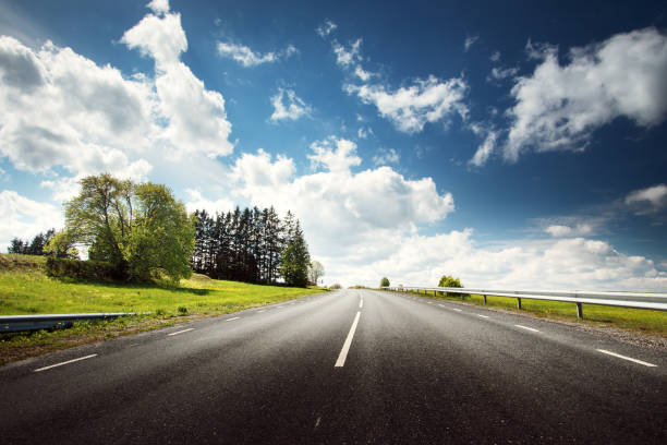 istock Car on asphalt road in beautiful spring day 520498614