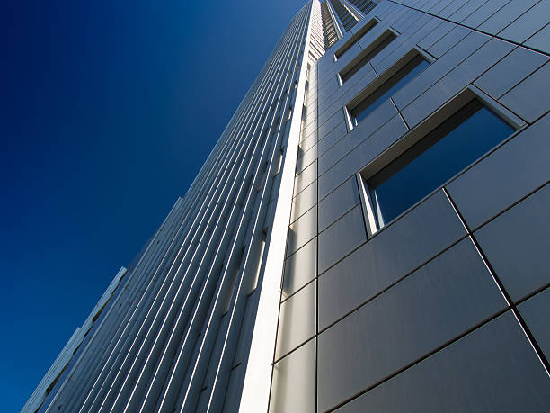 istock Dynamic business building in Frankfurt, Germany 520539129