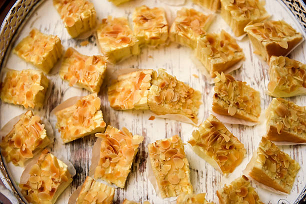 istock Fancy cakes with slices of peanuts 520550168