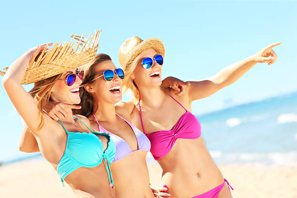 istock Group of women having fun on the beach 520581520