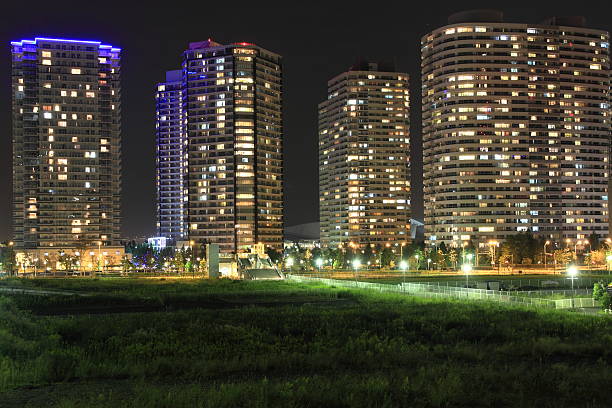 istock Highrise condominium in Yokohama Minatomirai 21 at night 520604403
