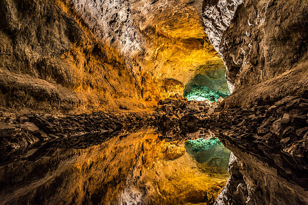 istock Optical illusion in Cave of the Greens 520622314