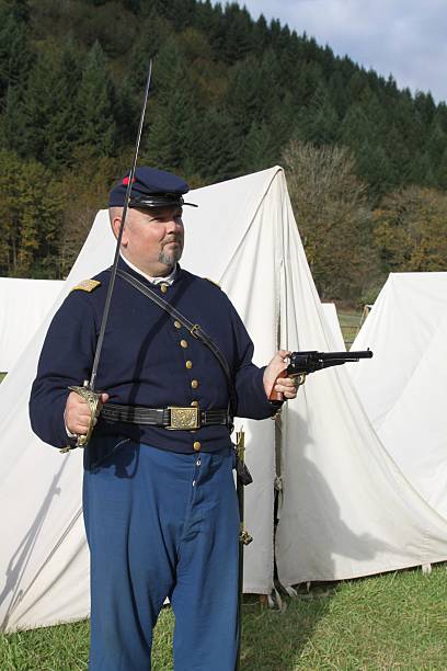 istock Civil War Union Soldier Ready With Weapons 520623697