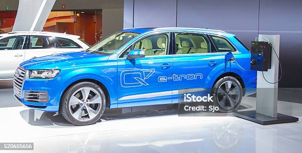 Audi Q7 Etron Plugin Hybrid Suv Stock Photo - Download Image Now - Audi, Electricity, Power Line