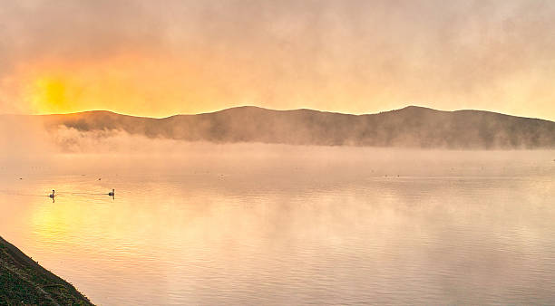 istock Lake of the morning mist 520660501