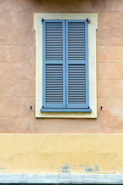 istock grey window jerago palaces    wood venetian blind  the concrete 520662783