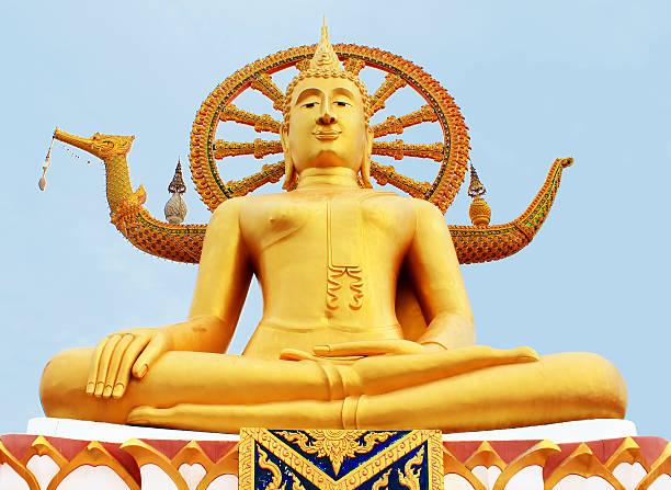 istock Gold statue of Big buddha in Samui, Thailand 520734631