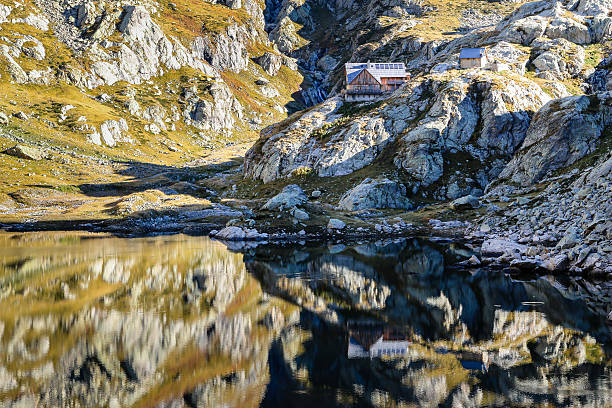 lac de la fous - mercantour national park imagens e fotografias de stock