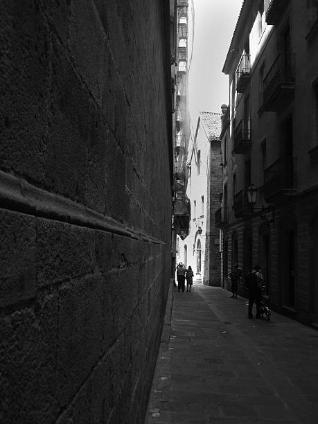 istock Barcelona - Cuitat Vella (Old City) Street 520751907