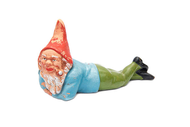 garden gnome - zwerg stock-fotos und bilder