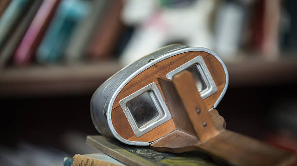 istock antique photo viewer 520754773