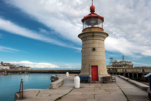 phare du port. - ramsgate photos et images de collection