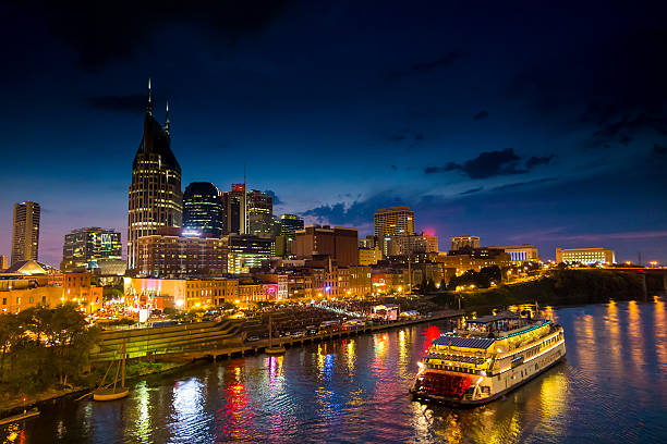 istock Nashville, Tennessee downtown skyline at twilight 520772193