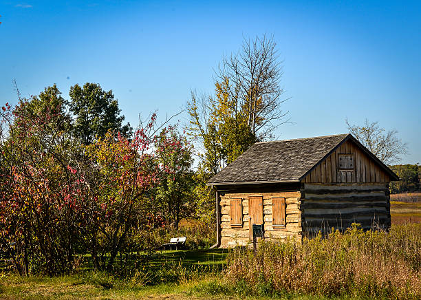 istock Old Log Cabin in Wisconsin 520775791