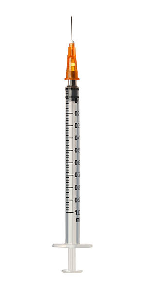 seringa isolado com traçado de recorte - syringe injecting vaccination healthcare and medicine - fotografias e filmes do acervo