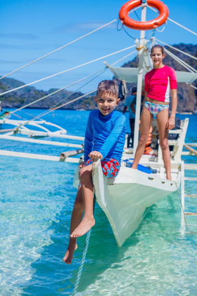 istock Kids scuba diving 520801492