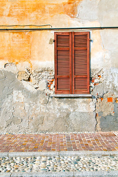 istock red window  varano borghi palaces italy   pavement sidewalk 520808937