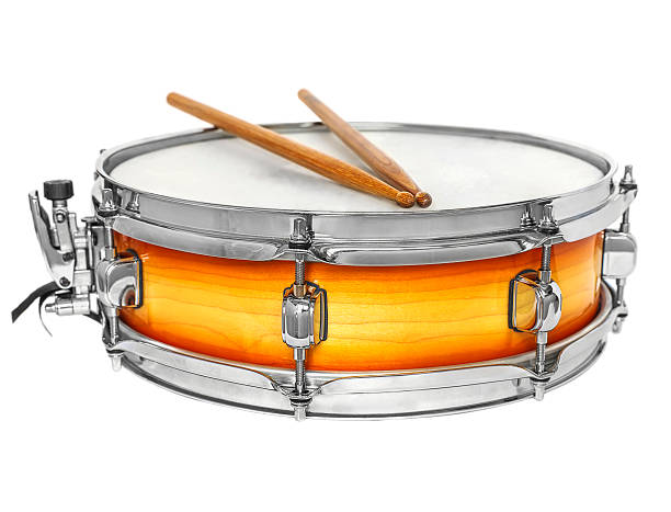istock Sunburst snare drum with drumsticks isolated on white background 520840499