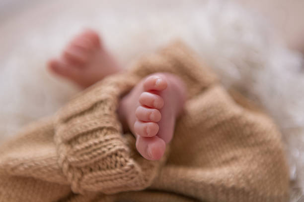istock baby legs newborn 520841170