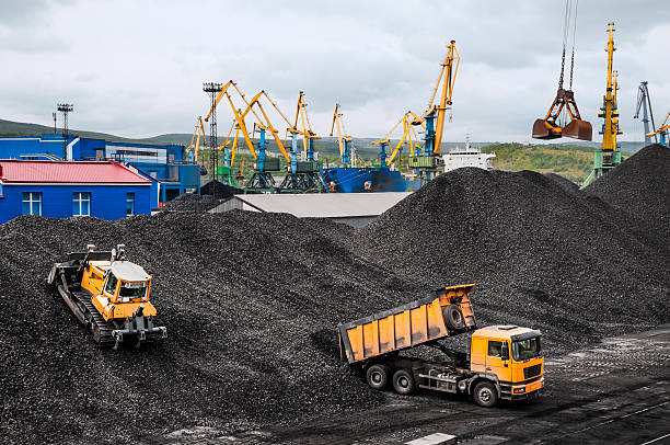 istock Coal warehouse in a commercial harbor 520842734
