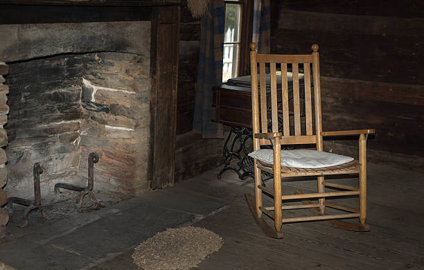 istock Old cabin furnishings 520843587