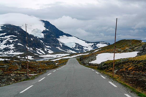 istock Mountain road in Noraway 520890019