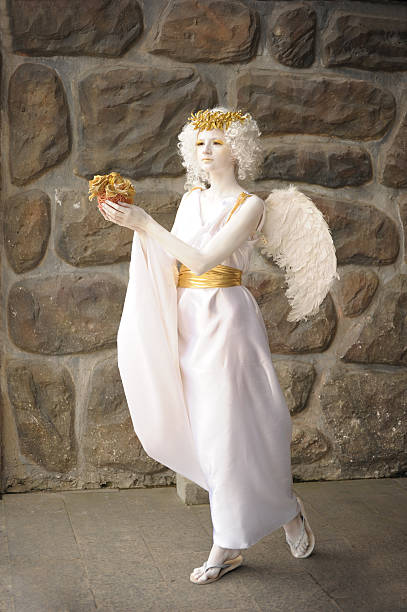 angel - religion spirituality serene people tranquil scene photos et images de collection