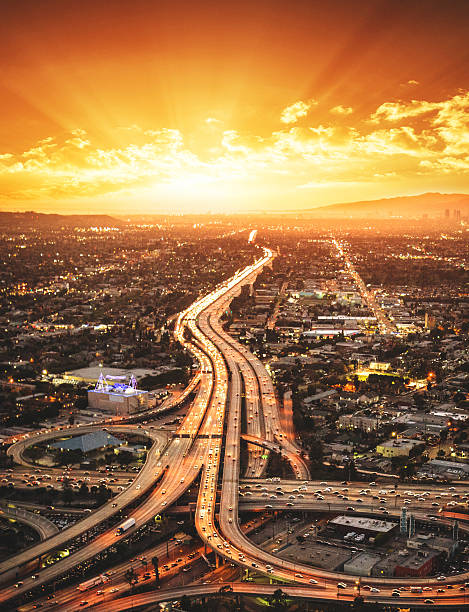 los ángeles cruce de caminos la intersección vista aérea - vertical ramp fotografías e imágenes de stock