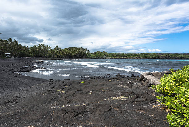 istock Black Sand Beach in Big Island, Hawaii 520938964