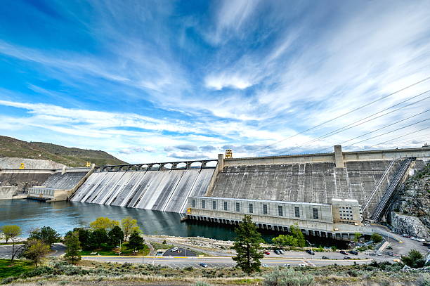 istock Grand Coulee Dam, WA 520946964