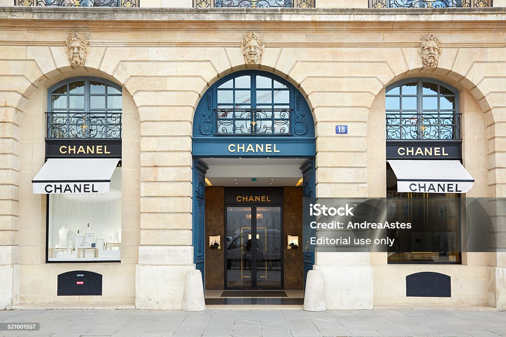 Chanel Shop In Place Vendome In Paris Stock Photo - Download Image Now -  Chanel - Designer Label, Paris - France, Store - iStock