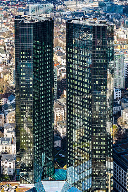 view of  deutsche bank twin towers - deutsche bank 個照片及圖片檔