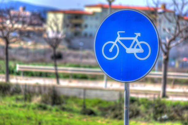 istock bike sign 521025609