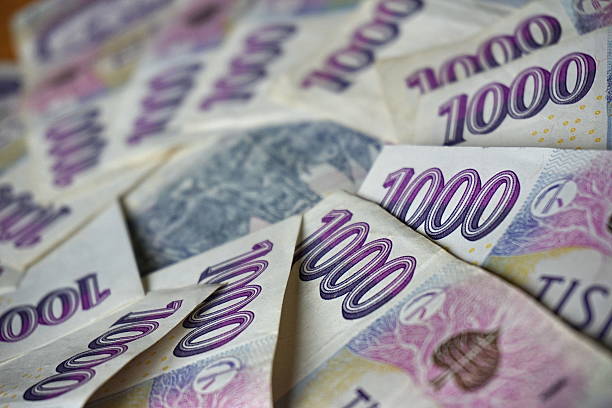 istock Blue bank notes forming the shape of circle 521044816