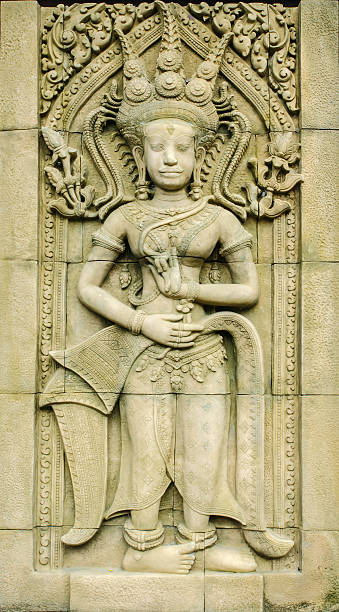 アプサラ天女の舞の彫刻の像の壁にはカンボジアのアート - 2015年の
