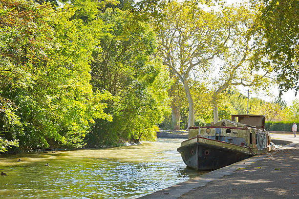 istock Old boat in Canal du Midi 521113763