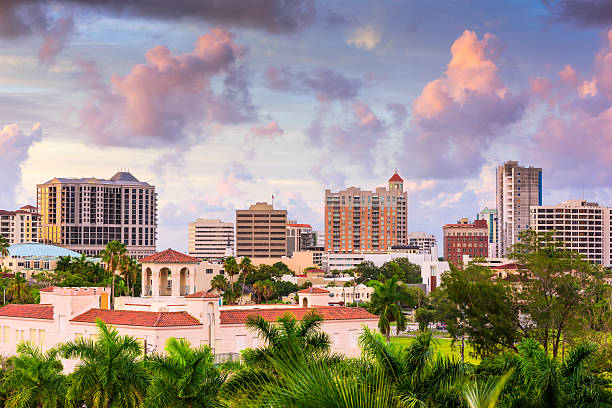 istock Sarasota Florida Skyline 521128312