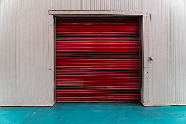 istock Entrance of warehouse 521132402