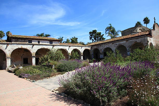 istock Mission-post near San Diego USA 521132471
