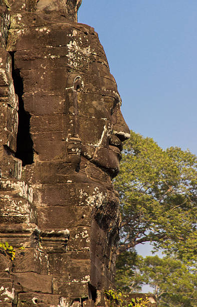 angkor wat - skulpture photos et images de collection