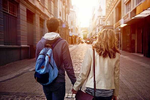 istock tourist couple city 521135891