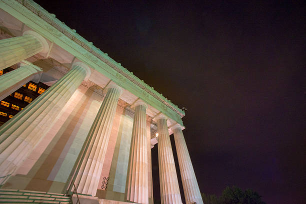 istock Lincoln Memorial at Night 521136099