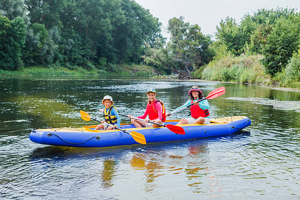istock Family kayaking on the river 521138750