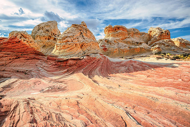 istock Plateau from white and red sandstone, vermilion cliffs. 521185587