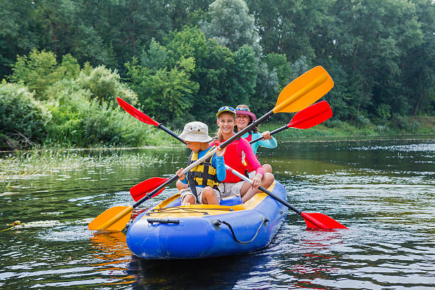 istock Family kayaking on the river 521197444