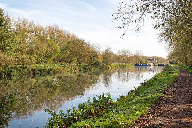 istock Navigable waterway in the Lee Valley 521199813