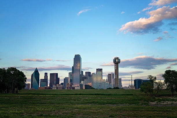 istock Dallas, Texas skyline from the south side through sunset 521201142